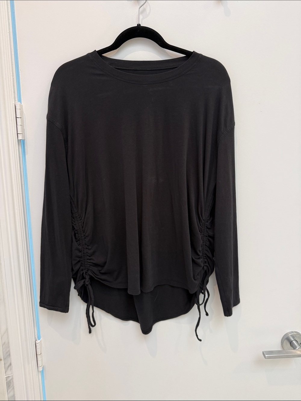 lululemon athletica Black Long-Sleeve Ruched Side Crew Top